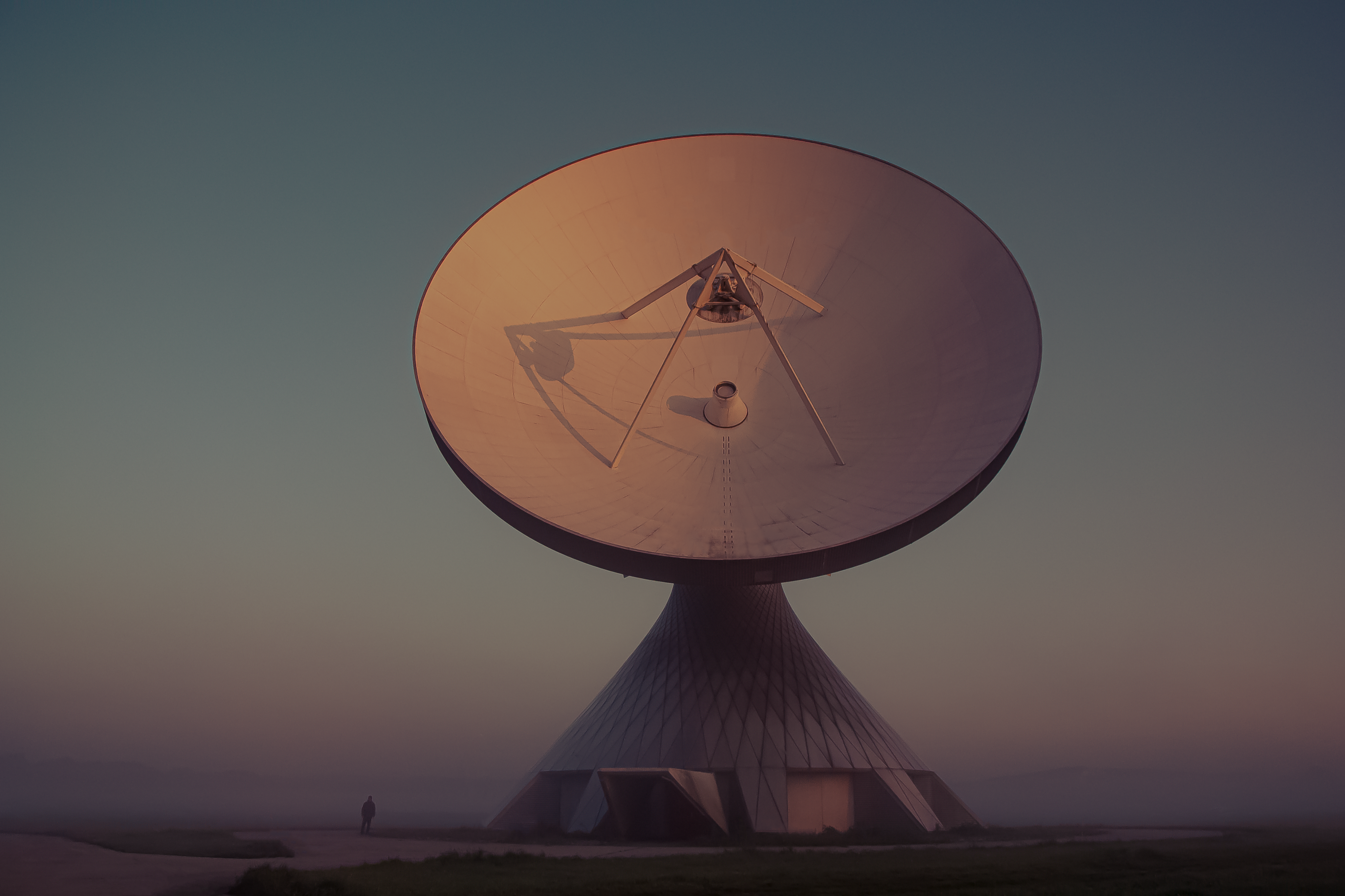 Photography work by Pauline Våge — satellite dish at dusk